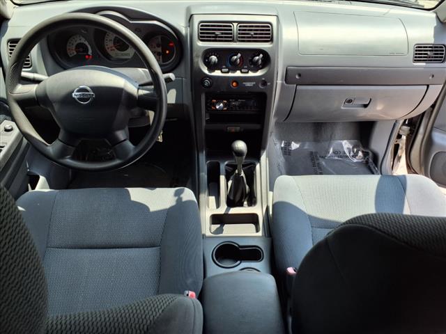 2004 Nissan Frontier XE
