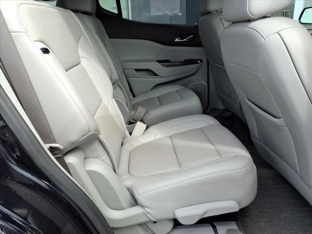 2022 GMC Acadia SLT