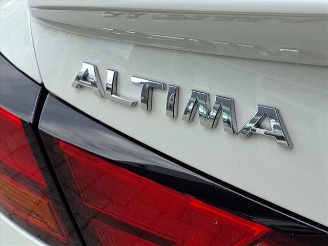 2022 Nissan Altima 2.0 SR