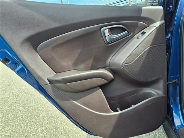 2015 Hyundai TUCSON SE