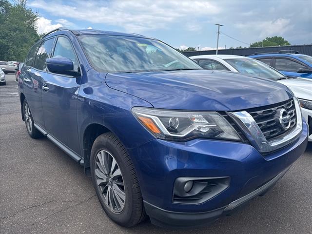 2017 Nissan Pathfinder SV