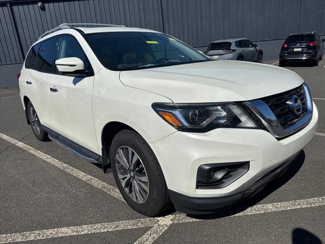 2017 Nissan Pathfinder SL