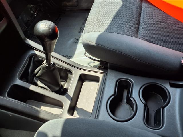 2004 Nissan Frontier XE