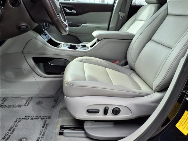 2022 GMC Acadia SLT