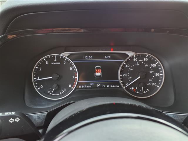 2022 Nissan Pathfinder SL
