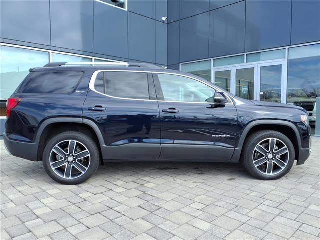 2022 GMC Acadia SLT