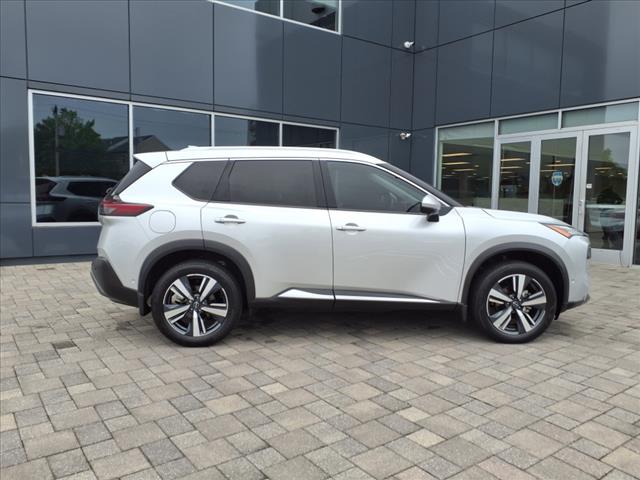 2022 Nissan Rogue SL