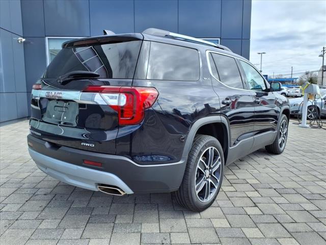 2022 GMC Acadia SLT