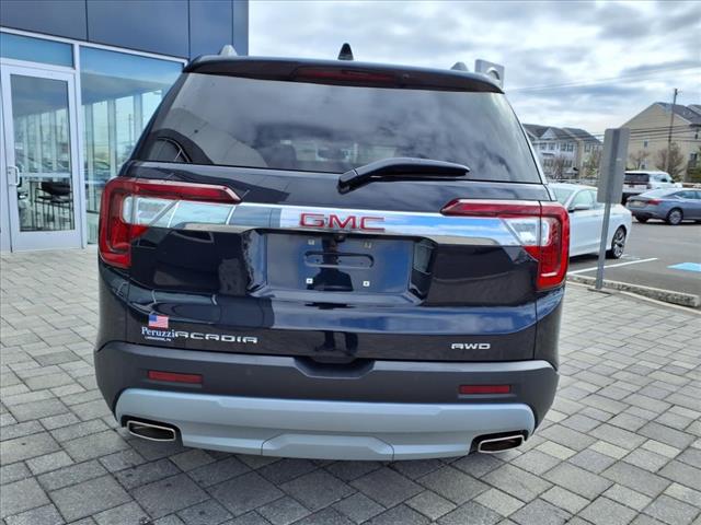 2022 GMC Acadia SLT