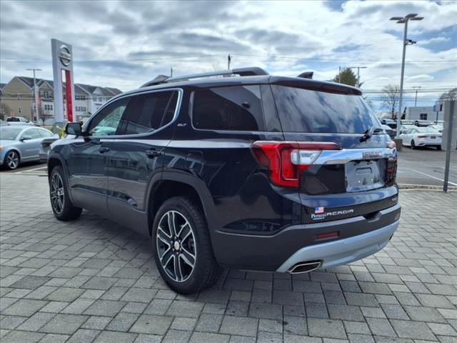 2022 GMC Acadia SLT