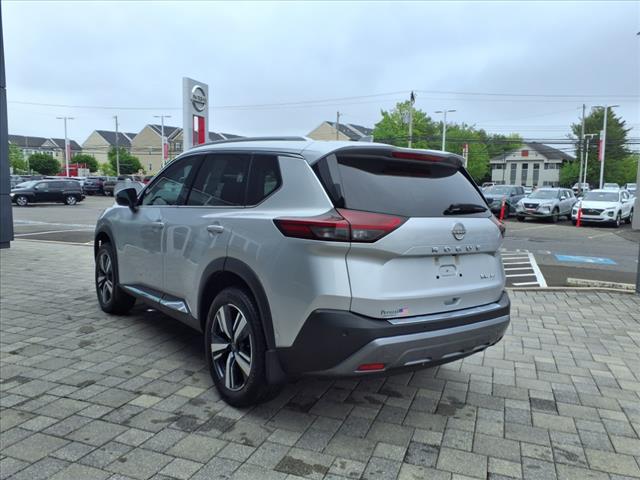 2022 Nissan Rogue SL