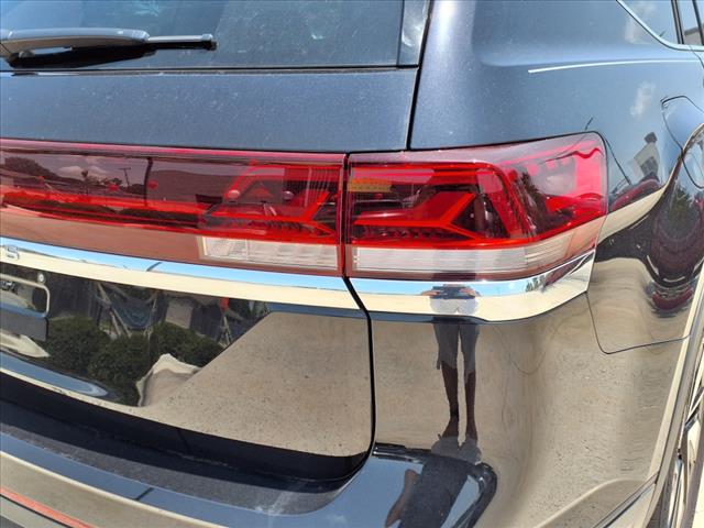 2024 Volkswagen Atlas 2.0T SE w/ Technology