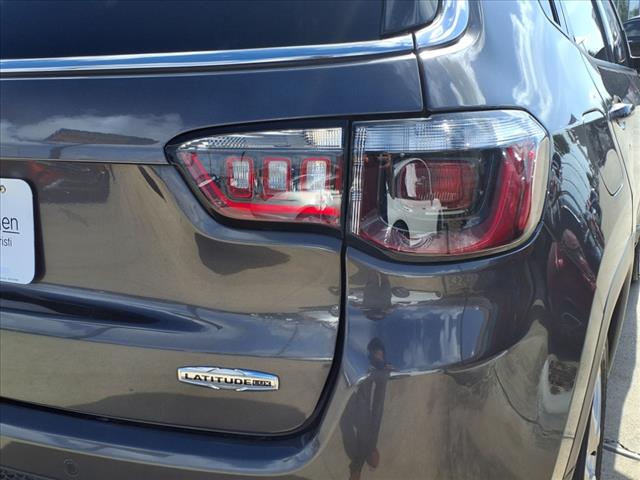 2023 Jeep Compass Latitude Lux