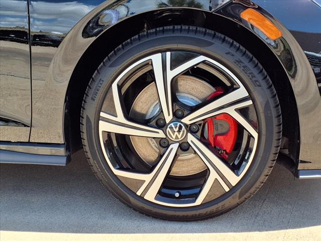 2025 Volkswagen Golf GTI 2.0T SE