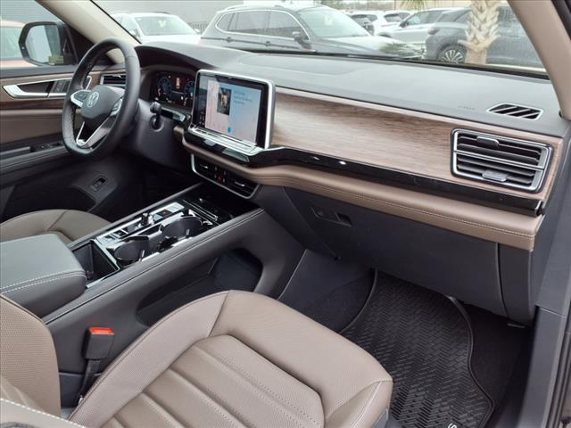 2025 Volkswagen Atlas 2.0T SEL