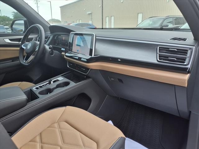 2025 Volkswagen Atlas Cross Sport 2.0T SE