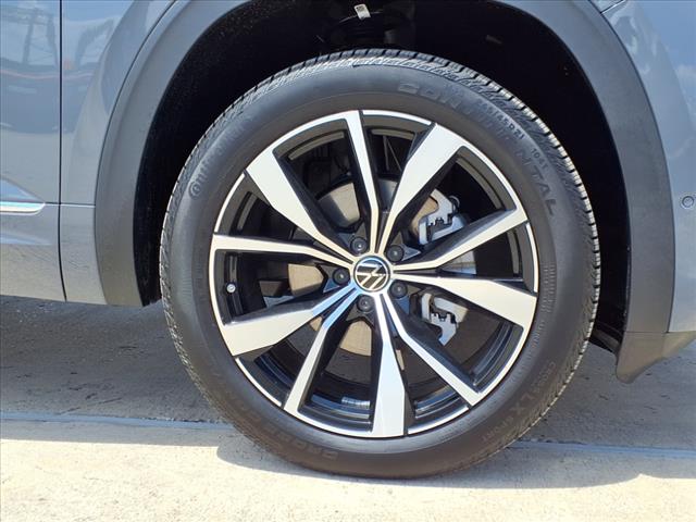 2025 Volkswagen Atlas Cross Sport 2.0T SEL Premium R-Line