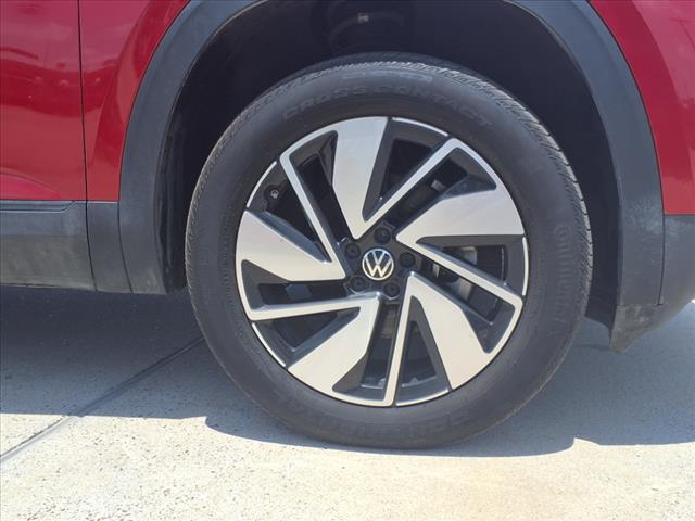 2024 Volkswagen Atlas 2.0T SE w/ Technology
