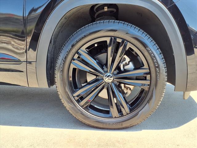 2023 Volkswagen Atlas Cross Sport 3.6 V6 SEL R-Line Black