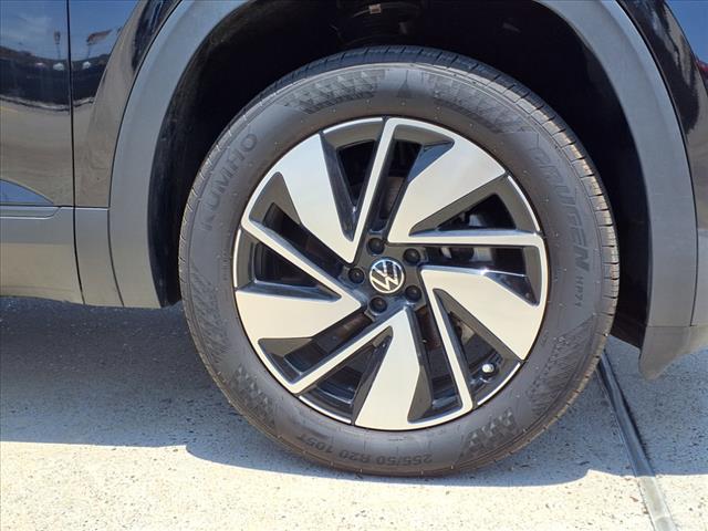 2024 Volkswagen Atlas 2.0T SE w/ Technology