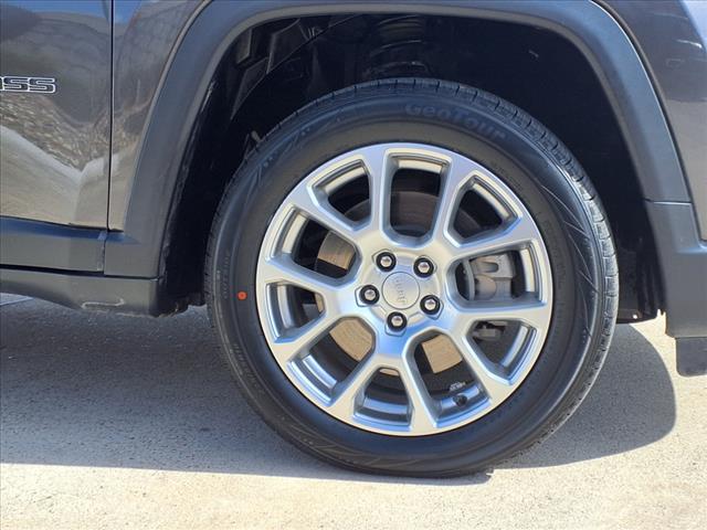 2023 Jeep Compass Latitude Lux