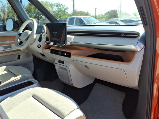 2025 Volkswagen ID. Buzz Pro S Plus
