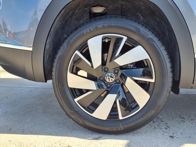 2025 Volkswagen Atlas Cross Sport 2.0T SEL