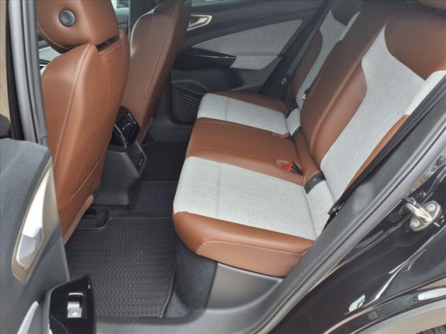 2025 Volkswagen ID.4 Pro
