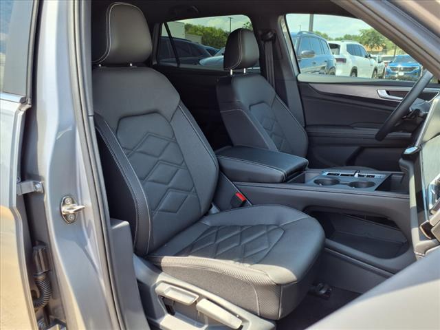 2025 Volkswagen Atlas Cross Sport 2.0T SE