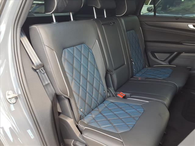2026 Volkswagen Atlas Cross Sport SEL Premium R-Line 4Motion