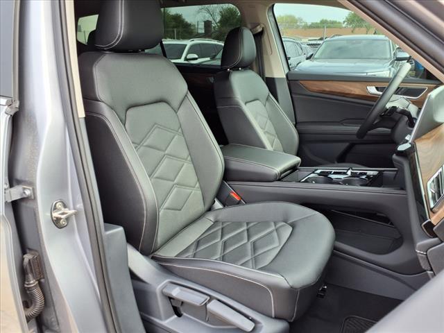 2025 Volkswagen Atlas 2.0T SE