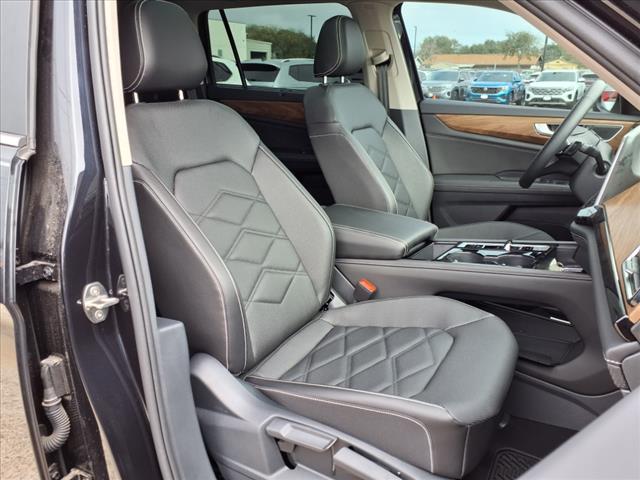 2024 Volkswagen Atlas 2.0T SE w/ Technology