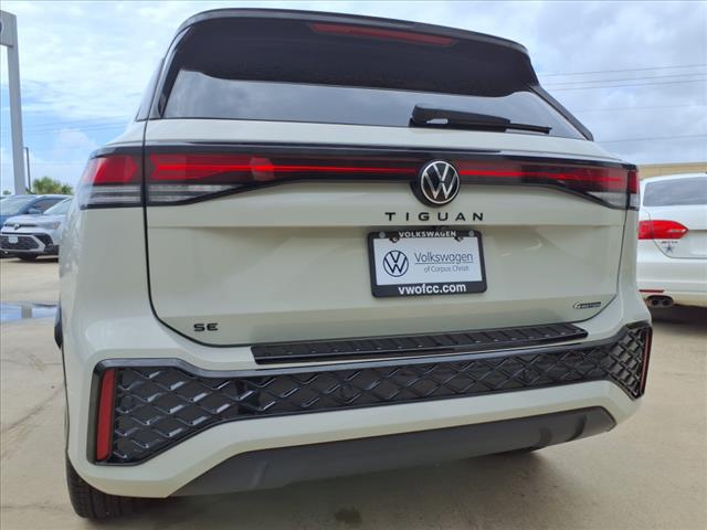 2025 Volkswagen Tiguan 2.0T SE R-Line Black