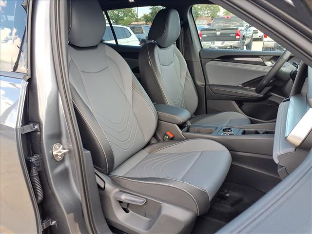 2025 Volkswagen Tiguan SE R-Line Black
