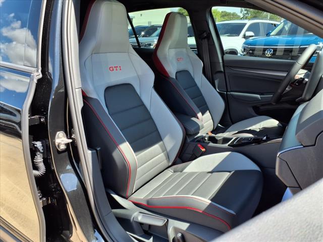 2025 Volkswagen Golf GTI 2.0T SE