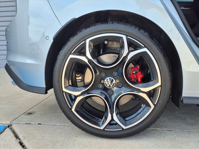2025 Volkswagen Golf GTI 2.0T Autobahn