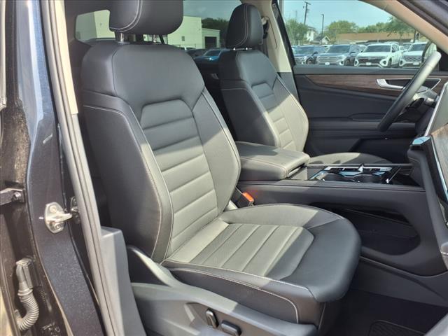 2025 Volkswagen Atlas 2.0T SEL