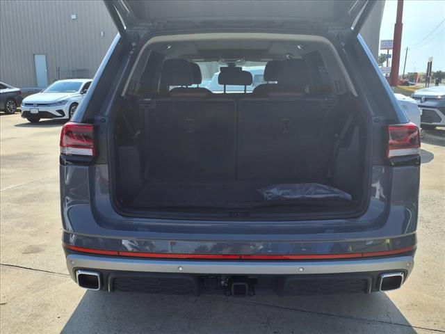 2025 Volkswagen Atlas 2.0T Peak Edition