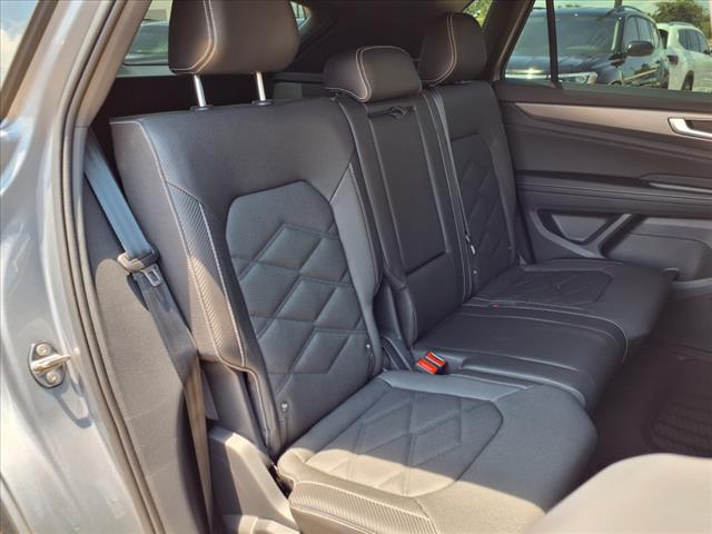 2025 Volkswagen Atlas Cross Sport 2.0T SE