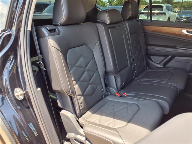 2025 Volkswagen Atlas 2.0T SE