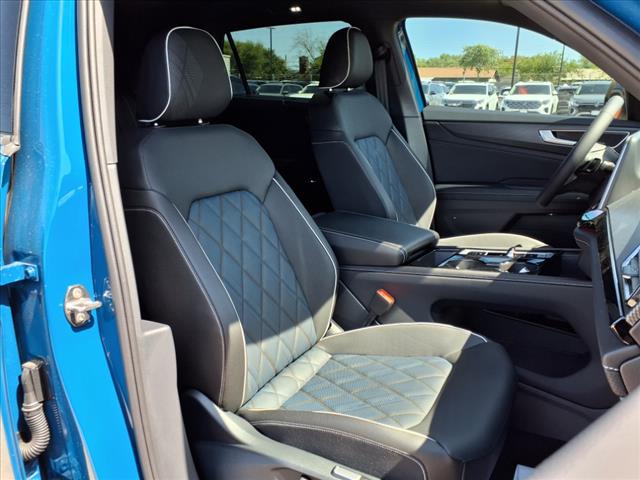 2025 Volkswagen Atlas Cross Sport 2.0T SEL Premium R-Line