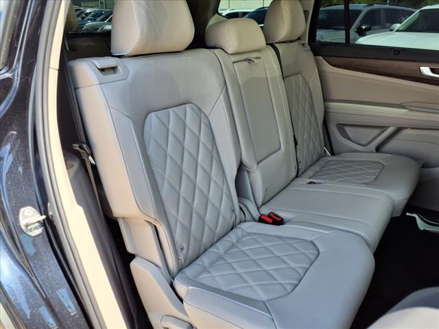 2025 Volkswagen Atlas 2.0T SEL Premium R-Line