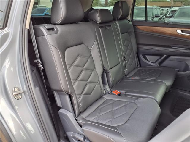 2025 Volkswagen Atlas 2.0T SE