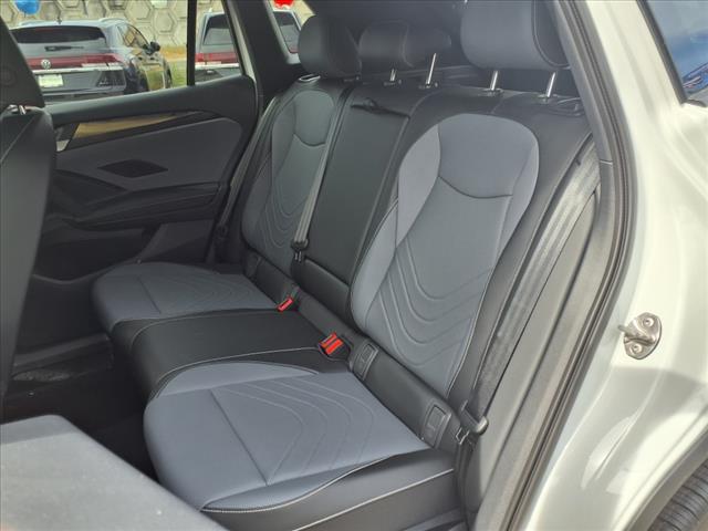 2025 Volkswagen Tiguan 2.0T SE R-Line Black