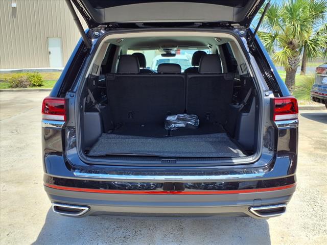 2025 Volkswagen Atlas 2.0T SE