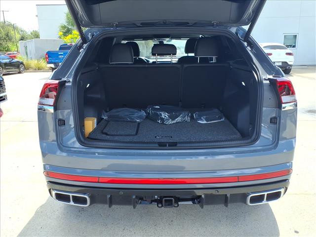 2026 Volkswagen Atlas Cross Sport SEL Premium R-Line 4Motion