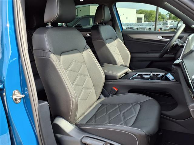2025 Volkswagen Atlas Cross Sport 2.0T SE w/ Technology