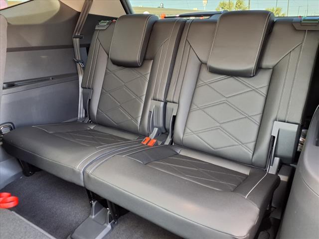 2025 Volkswagen Atlas 2.0T SE w/ Technology