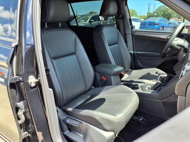2024 Volkswagen Tiguan 2.0T SE R-Line Black