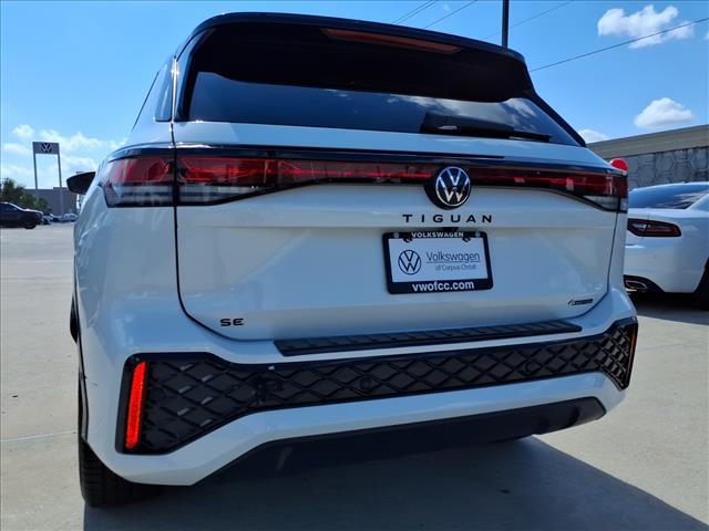 2025 Volkswagen Tiguan 2.0T SE R-Line Black